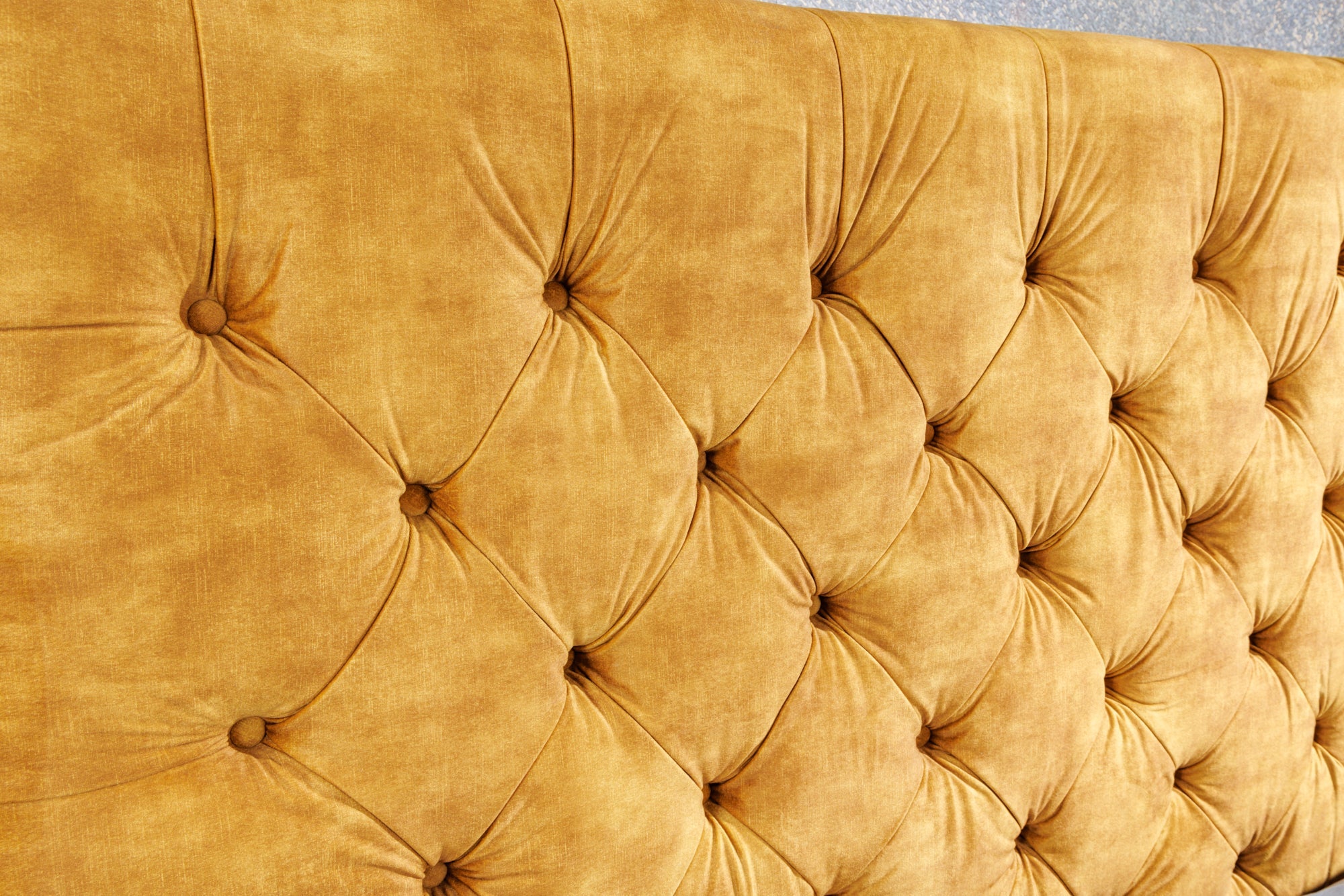 Invicta Pat PARIS CHESTERFIELD - 200cm | Catifea, Galben Muștar | 190x138x220 cm