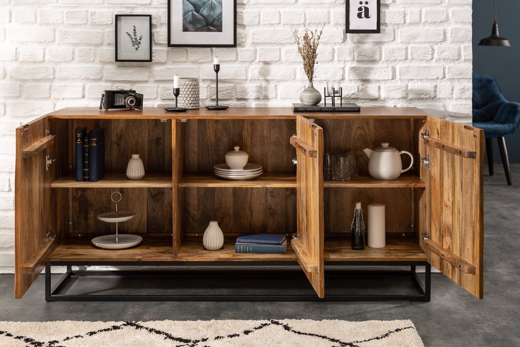 Invicta Comodă AMAZONAS - 160cm | Mango, Natural | 160x77x45 cm