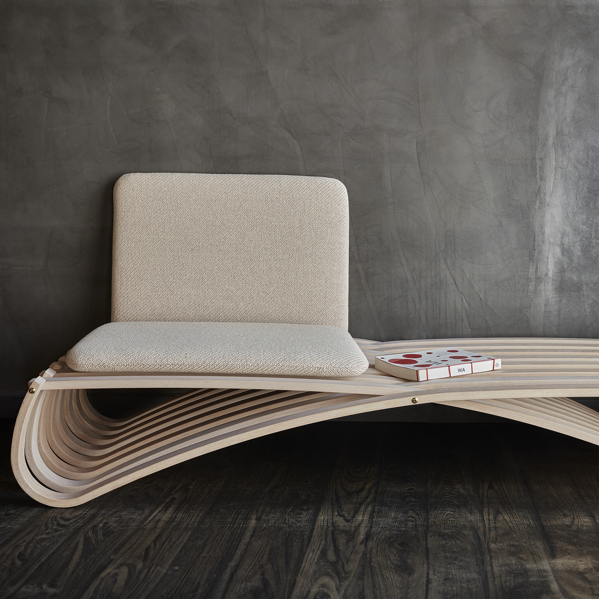 Motarasu banchetă JUNDO 3 perne Kvadrat Coda furnir, fag Negru L196, l82, H37 cm 4