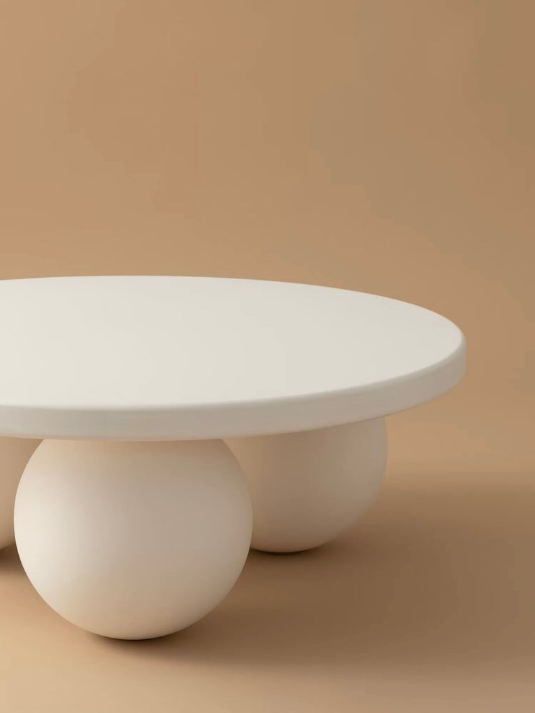 1988 CULTIVATING SPACES | Masă de cafea The Sphere | Lemn Alb | Disponibil în Alb, Antracit, Bej | Design Premiat Ø 80 x 30 cm