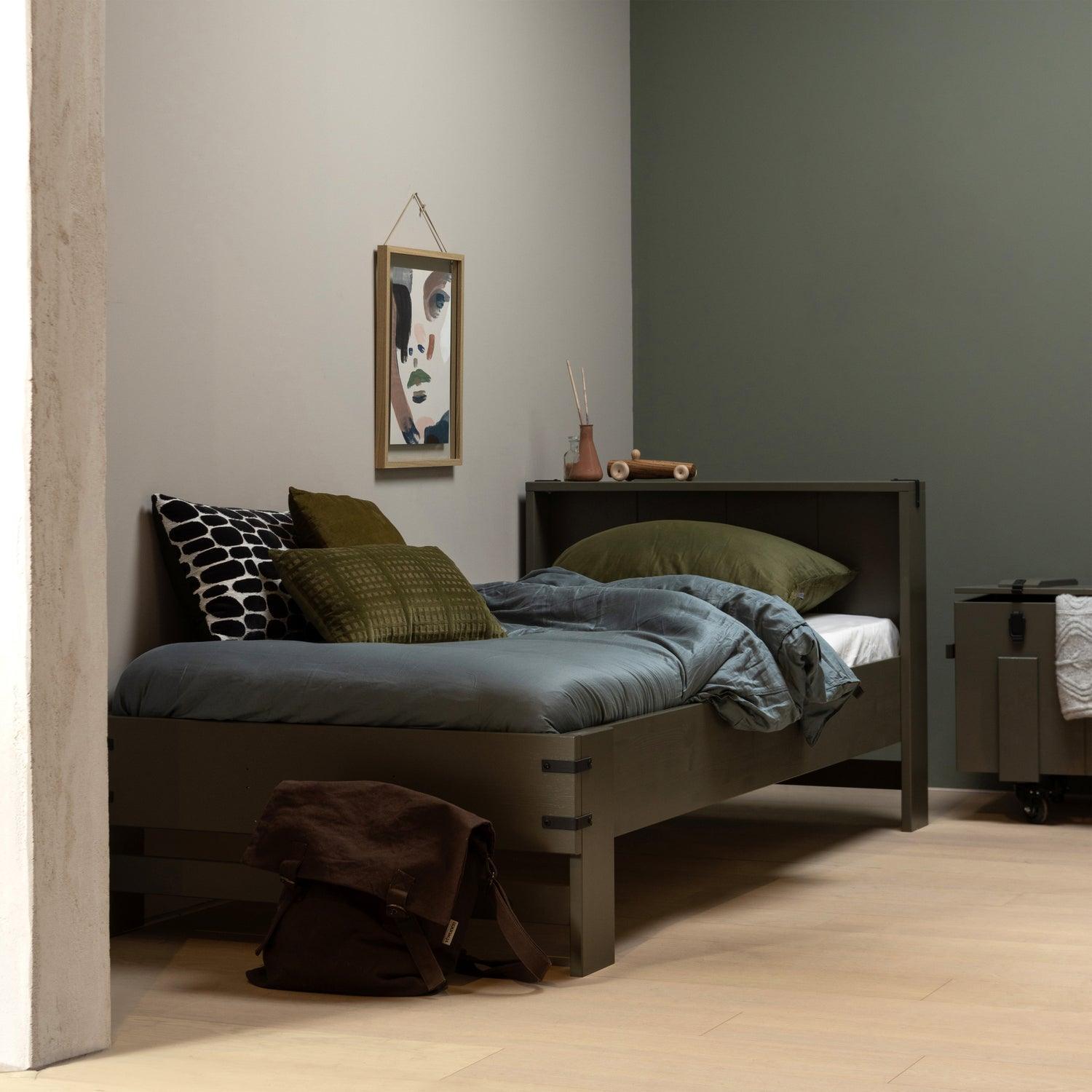 BOBBY BED PINE FOREST 200x90CM [fsc] - PARIS14A.RO