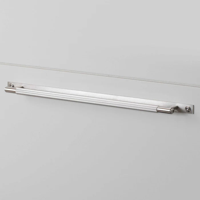 Maner tip bara PULL BAR / Cu placa / LINEAR - Buster & Punch