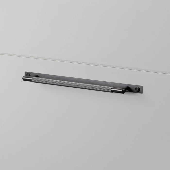 Maner tip bara PULL BAR / Cu placa / LINEAR - Buster & Punch