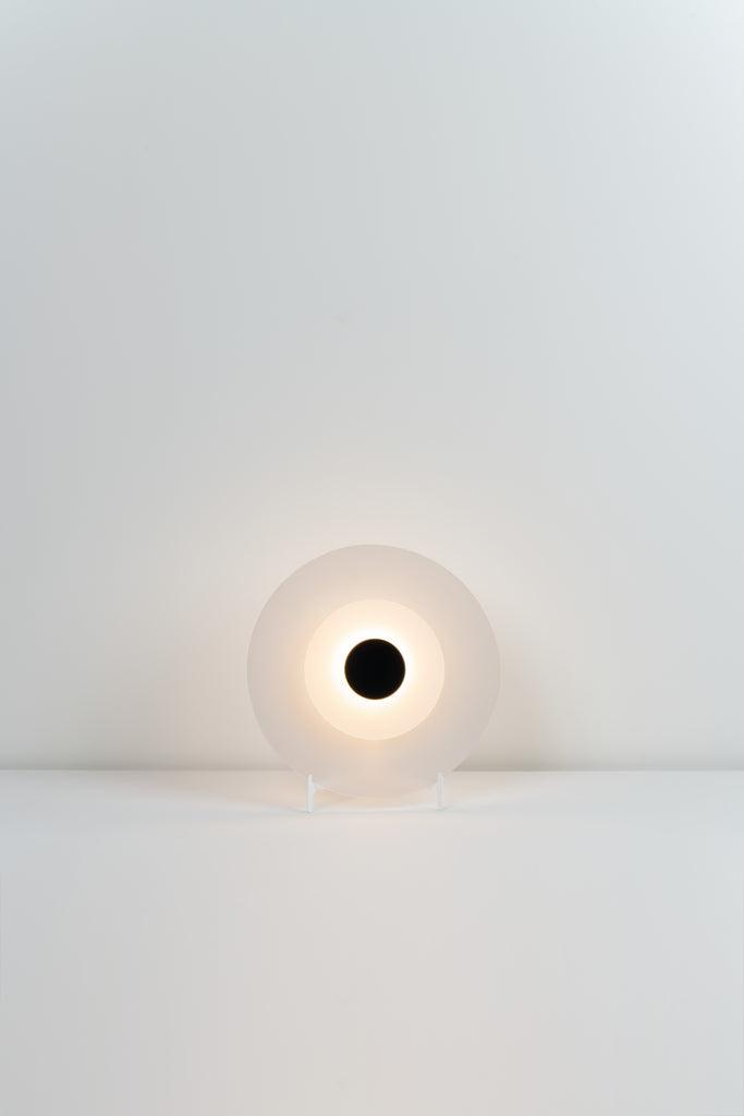 Lampa de masă Halos cu LED-uri DOB, de culoare neagră texturată. - PARIS14A.RO