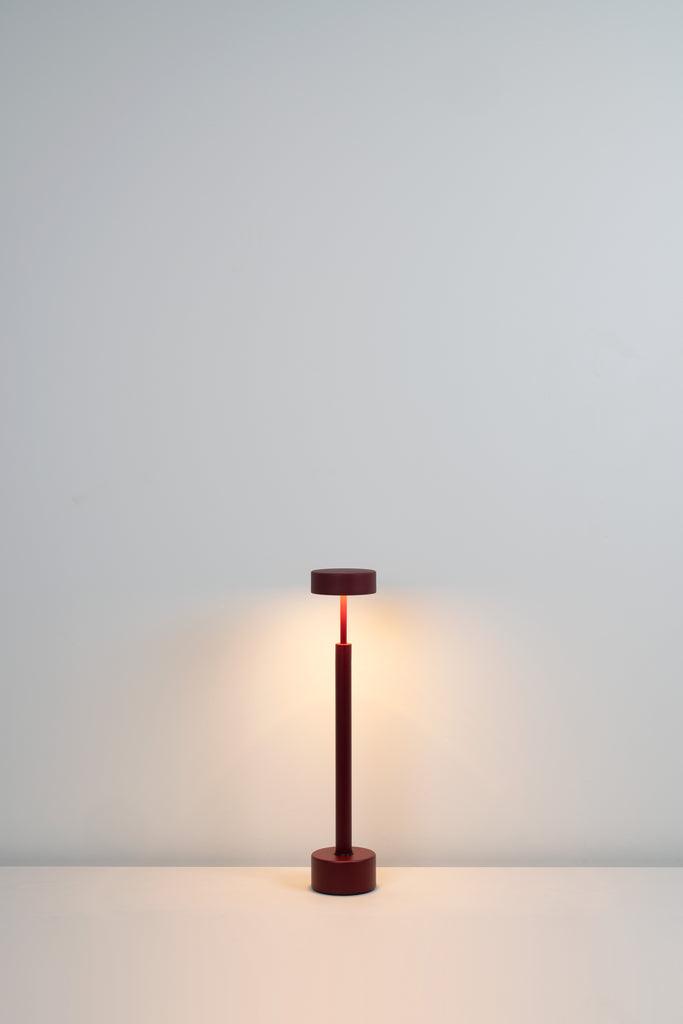 Lampa de podea Peak, înălțime 170 cm, PCB cu LED-uri, texturată în culoarea burgund. - PARIS14A.RO