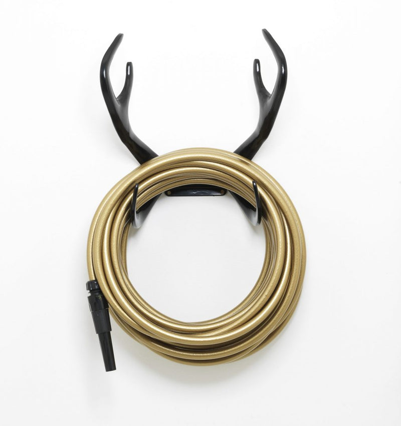 Black-reindeer-gold-hose-black-nozzle
