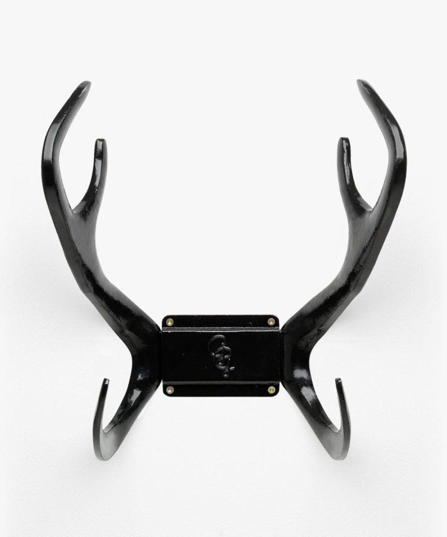 Black-wallmount-reindeer