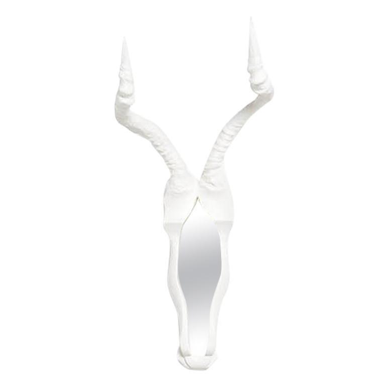 Fendo Mirrow cu coarne curly in alb de Ctrlzak & Mogg - PARIS14A.RO