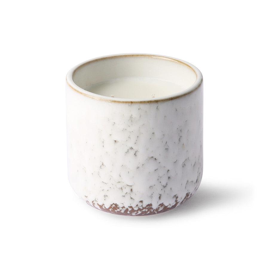 Lumanare parfumata cu suport alb/crem din ceramica si ceara 10 cm Northern Soul HK Living - PARIS14A.RO