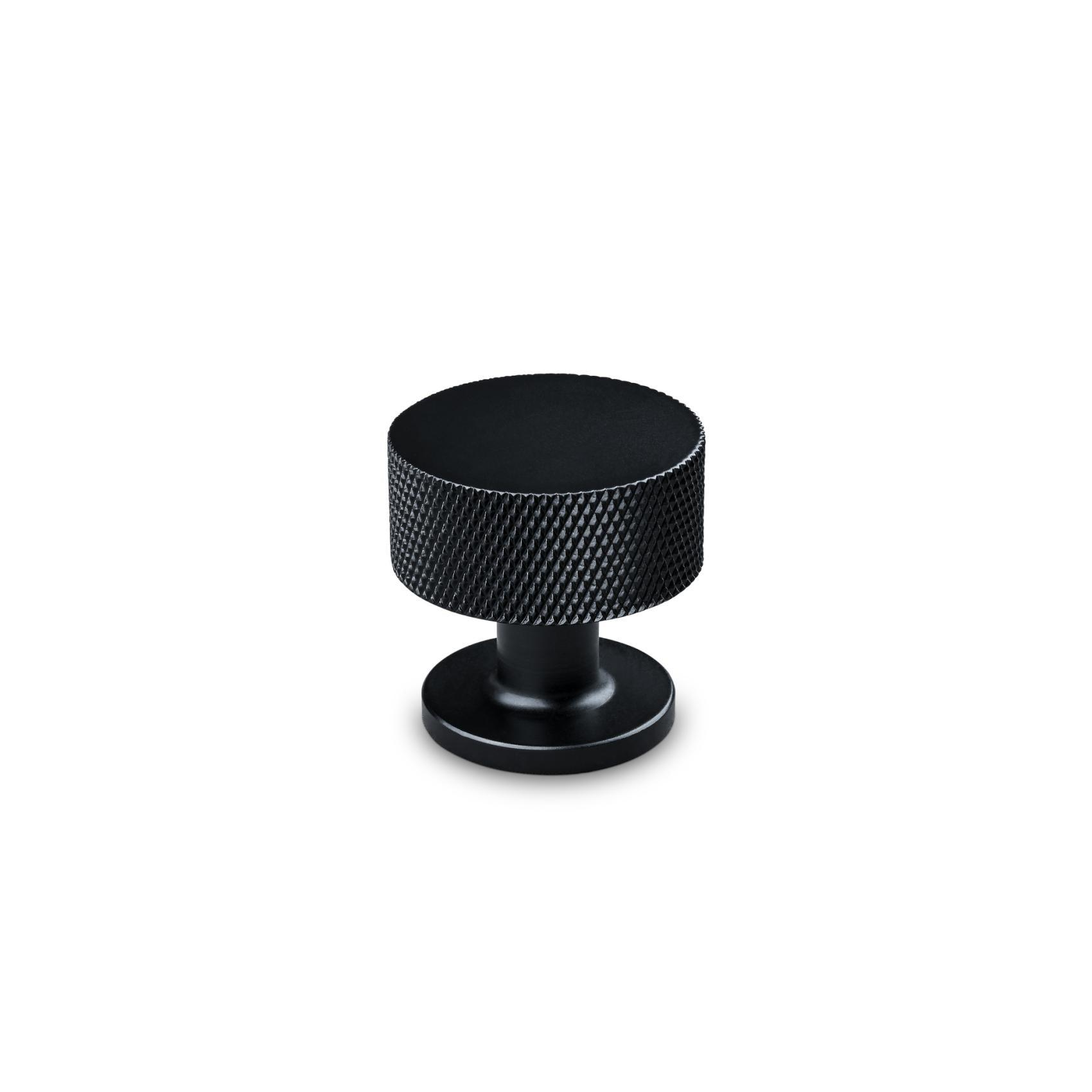 MANER MOBILA TIP BUTON SASSARI DIAM. 30MM KNURLED MAT BLACK inaltime 30 mm - PARIS14A.RO