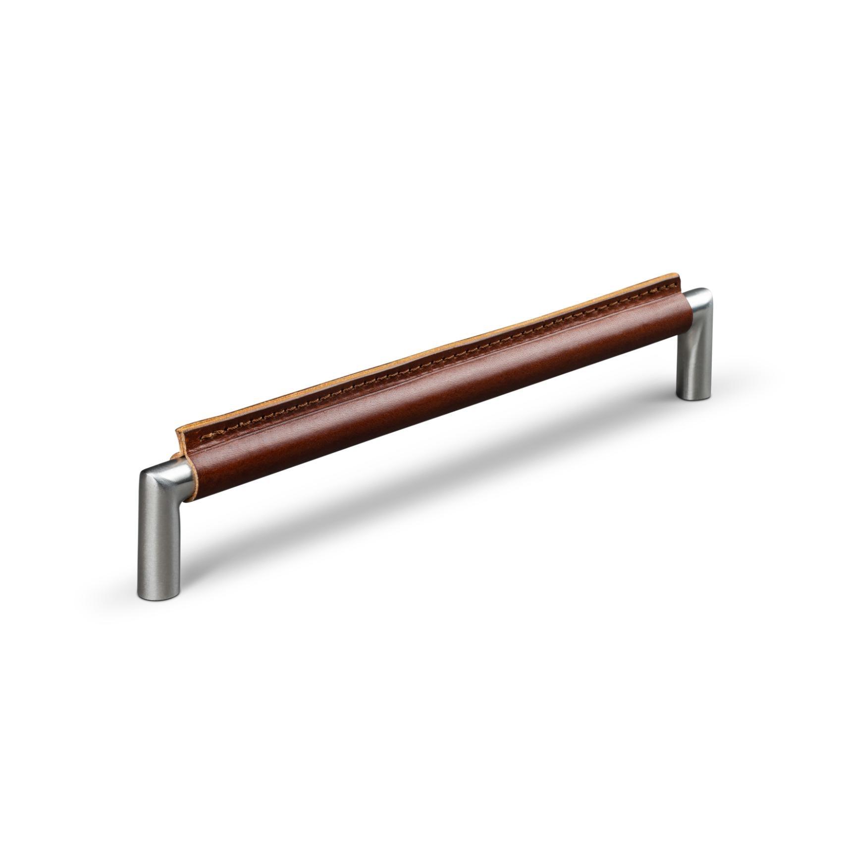 MANER MONOPOLI CC224 STAINLESS LOOK BROWN LEATHER SKIN OCH BROWN STITCH inaltime 35 mm, grosime 14 mm, lungime 236 mm - PARIS14A.RO