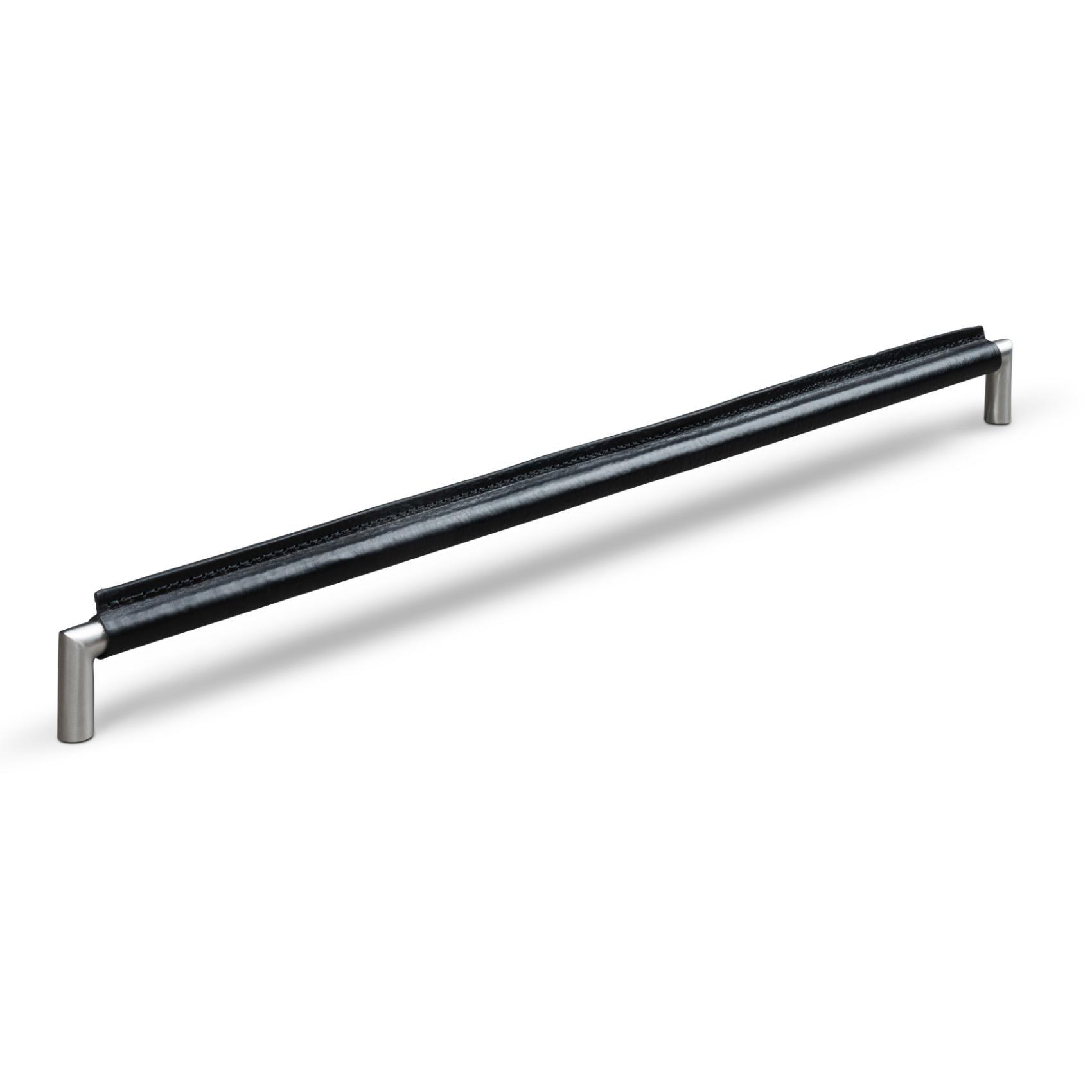 MANER MONOPOLI CC480 STAINLESS LOOK BLACK SKIN OCH BLACK STITCH inaltime 35 mm, grosime 14 mm, lungime 490 mm - PARIS14A.RO