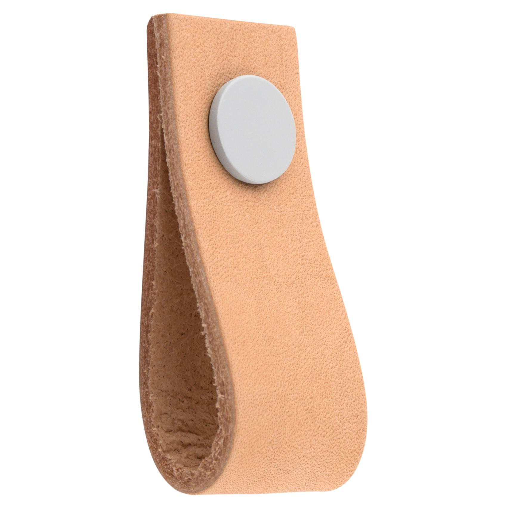MANER TIP BUTON ARI WHITE/LIGHT BROWN inaltime 25 mm, grosime 2,5 mm, lungime 65 mm - PARIS14A.RO