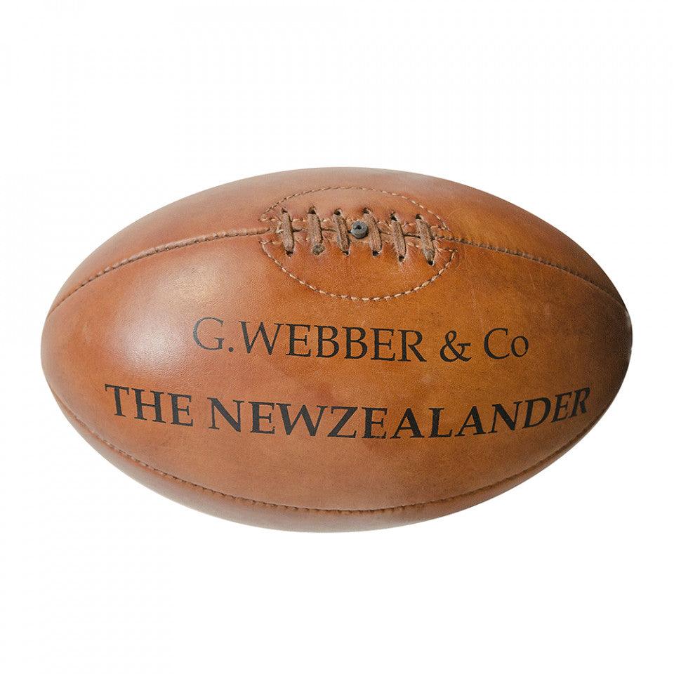 Minge decorativa maro din piele 30 cm Rugbyball Versmissen - PARIS14A.RO